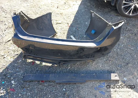 2019 Toyota Camry Se z USA, uszkodzony, nr VIN 4T1B11HK5KU233641